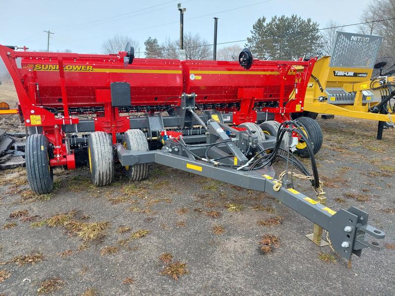 Planting & Seeding  Sunflower Grain Drill 9413-15 Photo